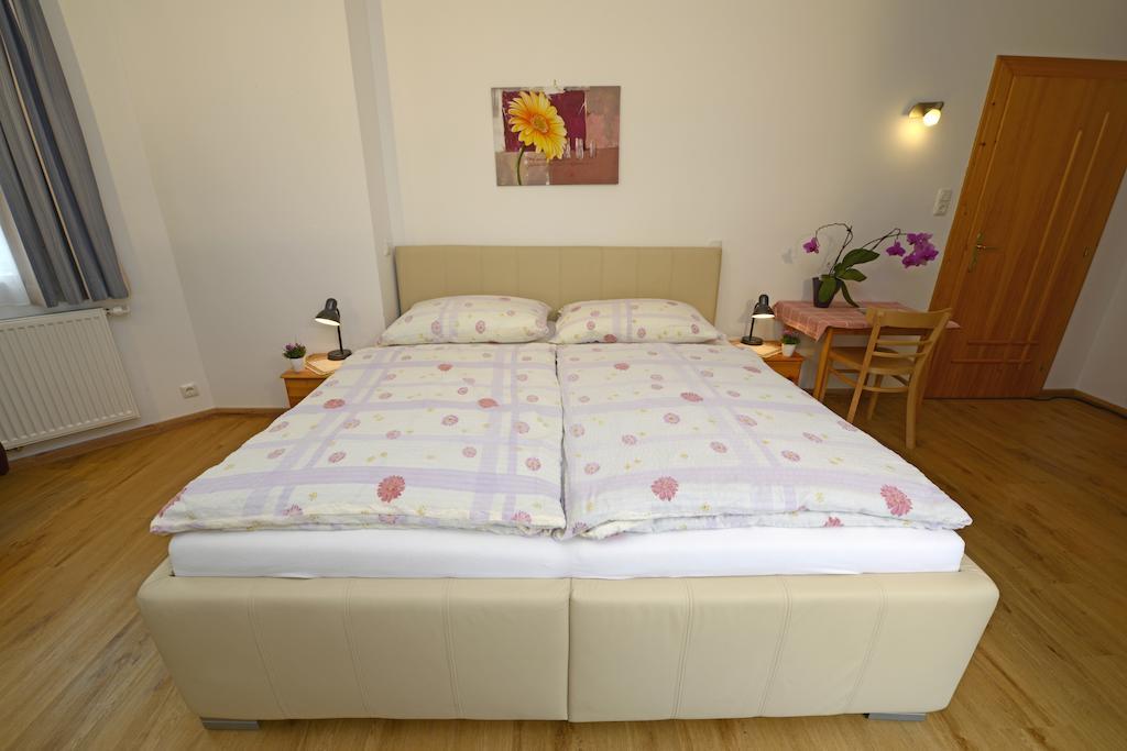 Gasthaus Pension Zur Nixe ชไตน์บาค อัม อัทเทอร์เซ ห้อง รูปภาพ